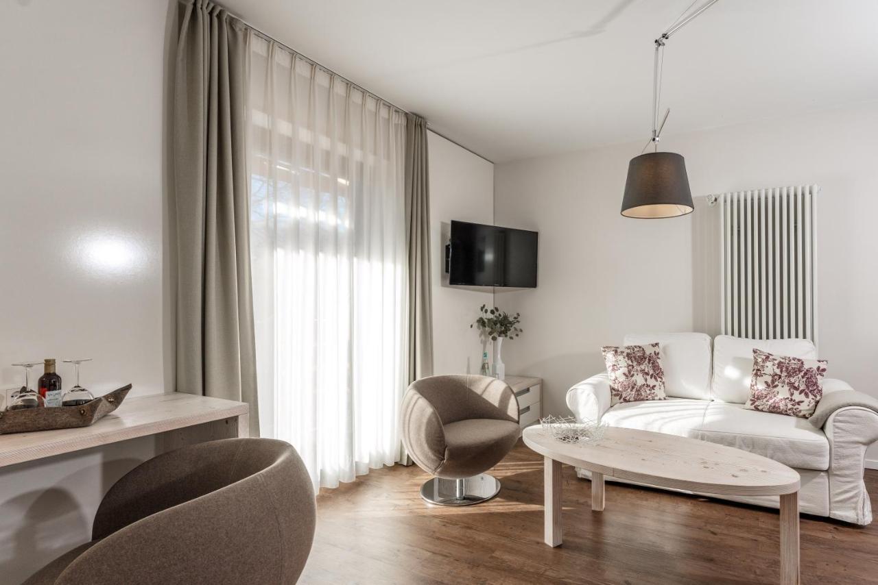Hotel Villa Lago Garni บาดวิสเซ ภายนอก รูปภาพ