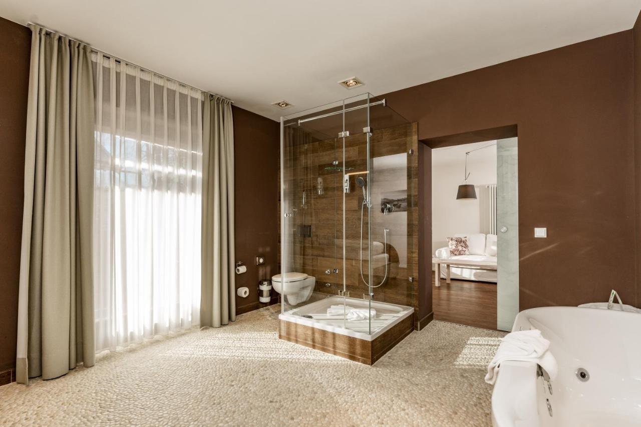 Hotel Villa Lago Garni บาดวิสเซ ภายนอก รูปภาพ