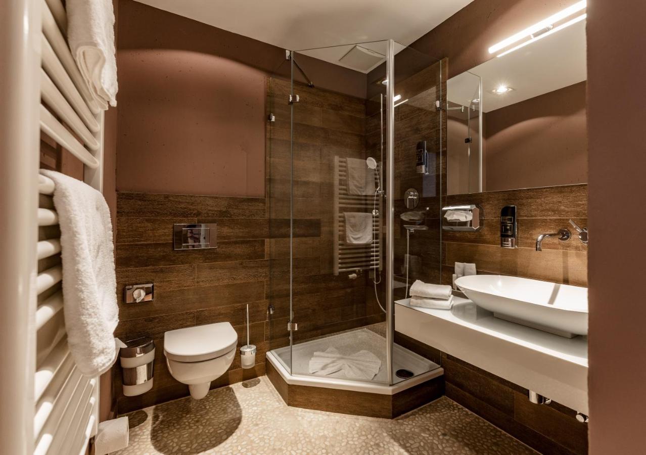 Hotel Villa Lago Garni บาดวิสเซ ภายนอก รูปภาพ