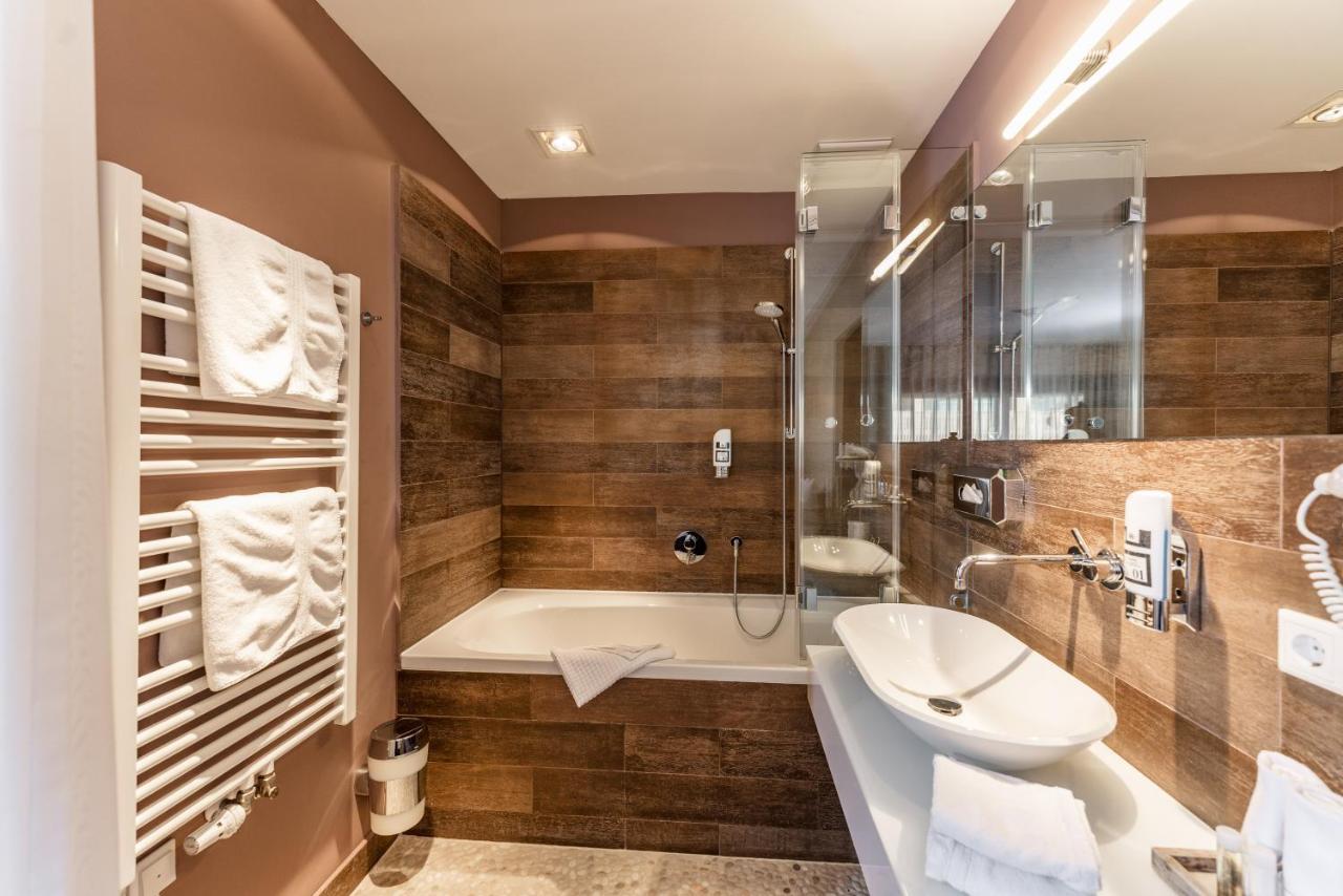 Hotel Villa Lago Garni บาดวิสเซ ภายนอก รูปภาพ
